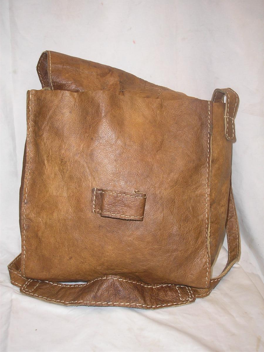 Leather Bags : Leather Shoulder Bag, USD: $20, Size :20/30 cm, Material :Himalayan Leather