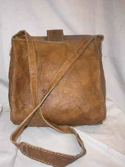 Leather Bags : Leather Shoulder Bag, USD: $20, Size :20/30 cm, Material :Himalayan Leather