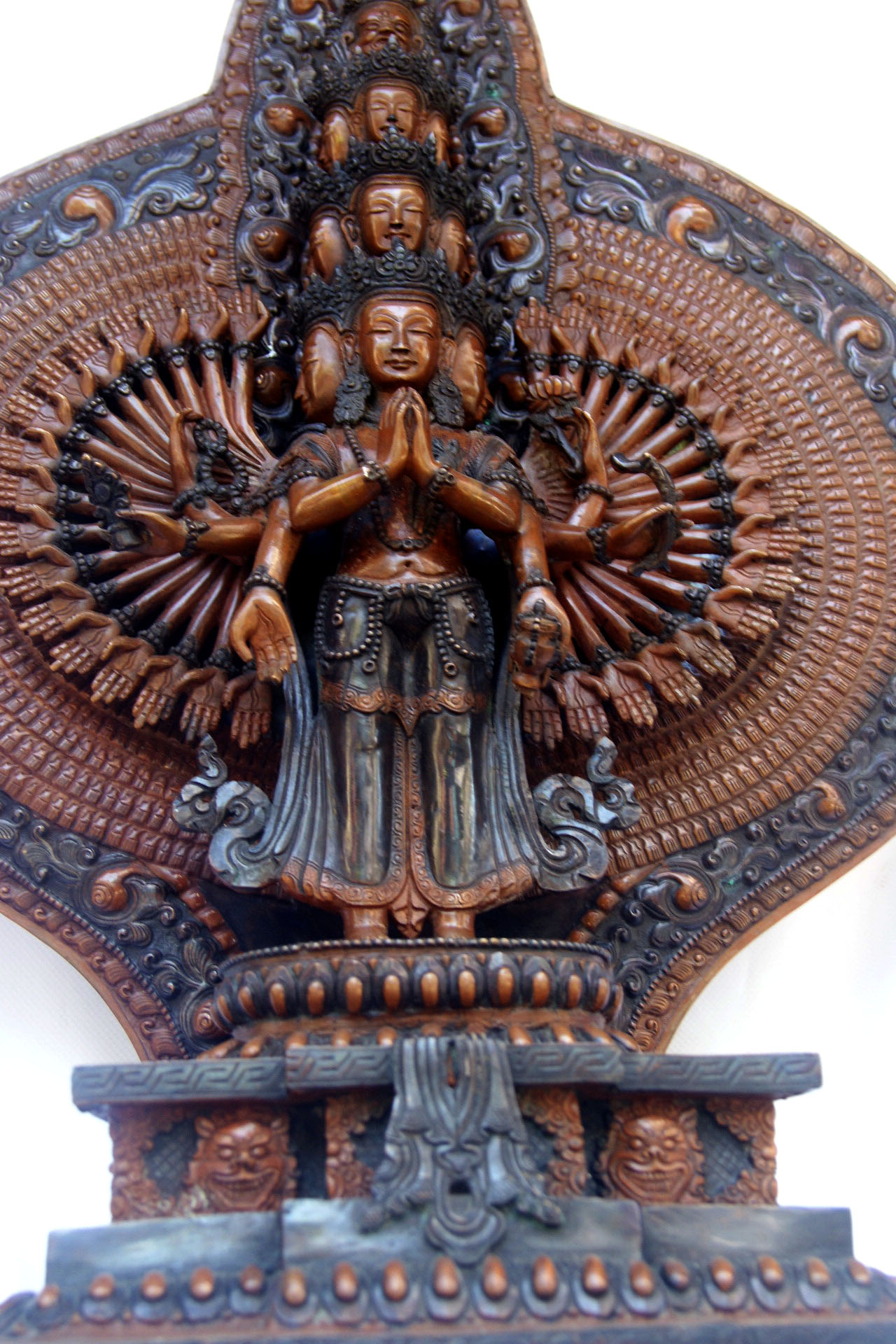Buddhist Statues : Sahasrabhuja Avalokitesvara, USD: $700, Size :49 cm ...