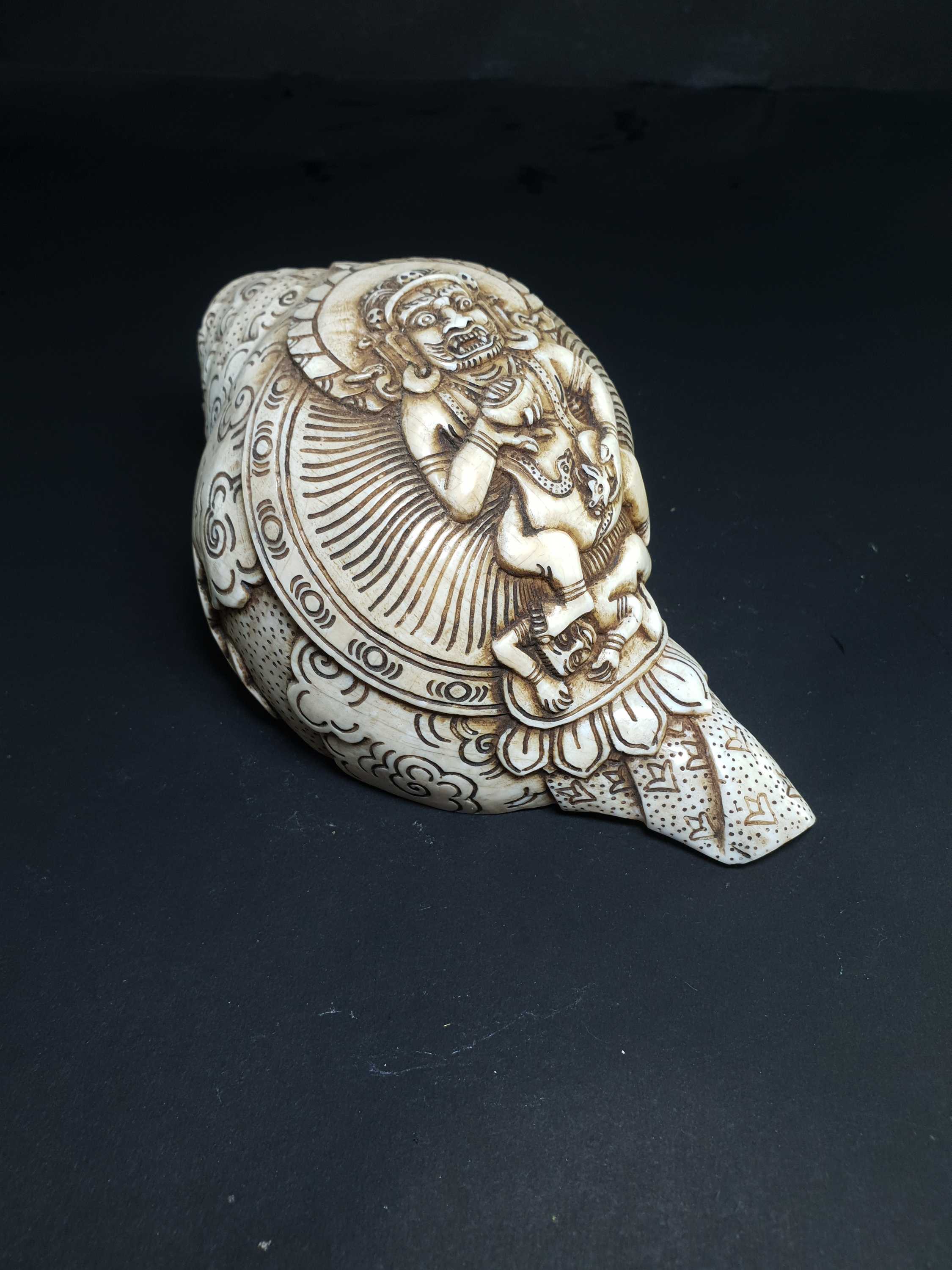 Tibetan Conch Shell With Black Jambhala hand Carved