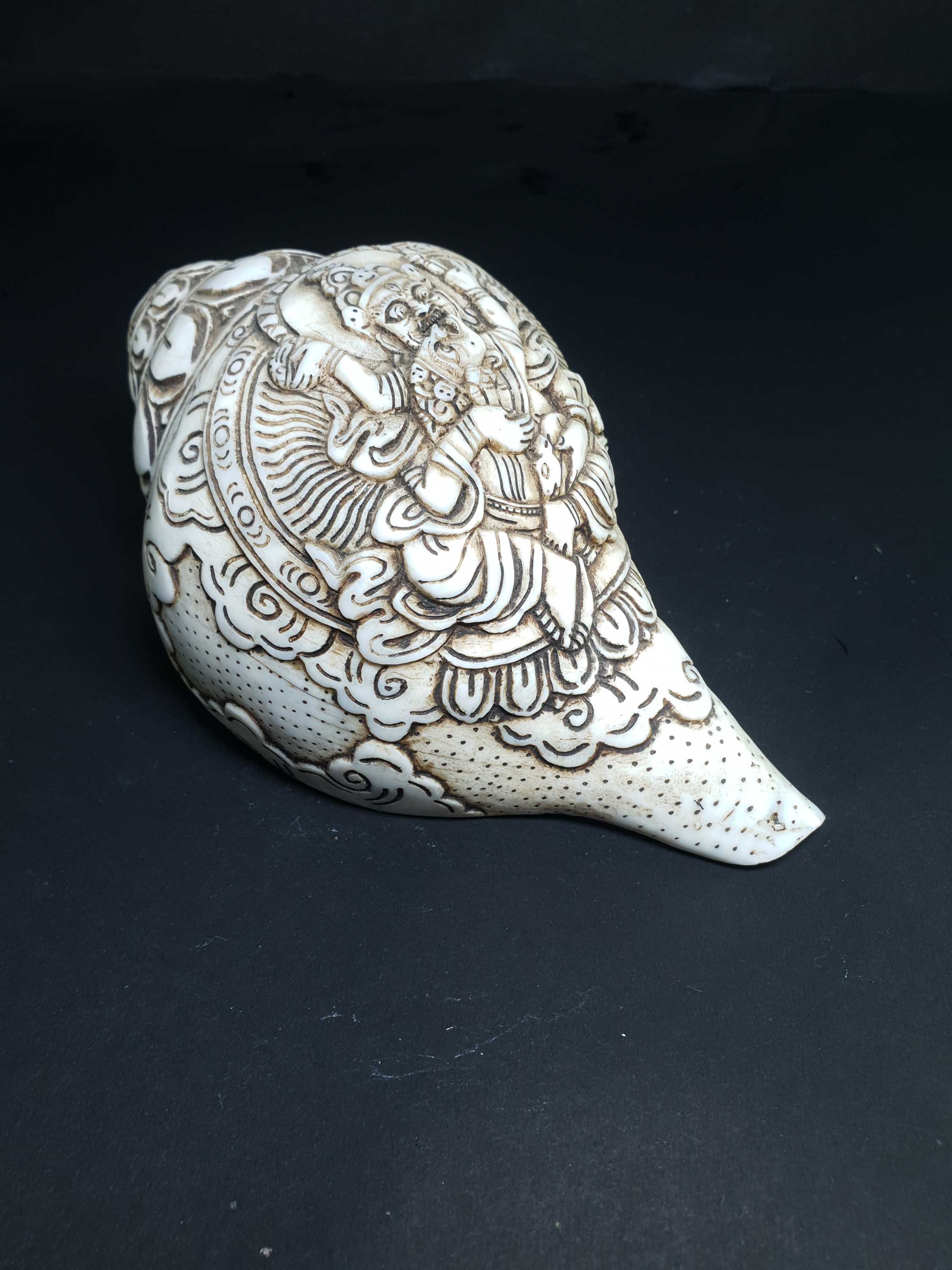 Tibetan Conch Shell With Jambhala With Consort, shakti, Yab-yum hand Carved