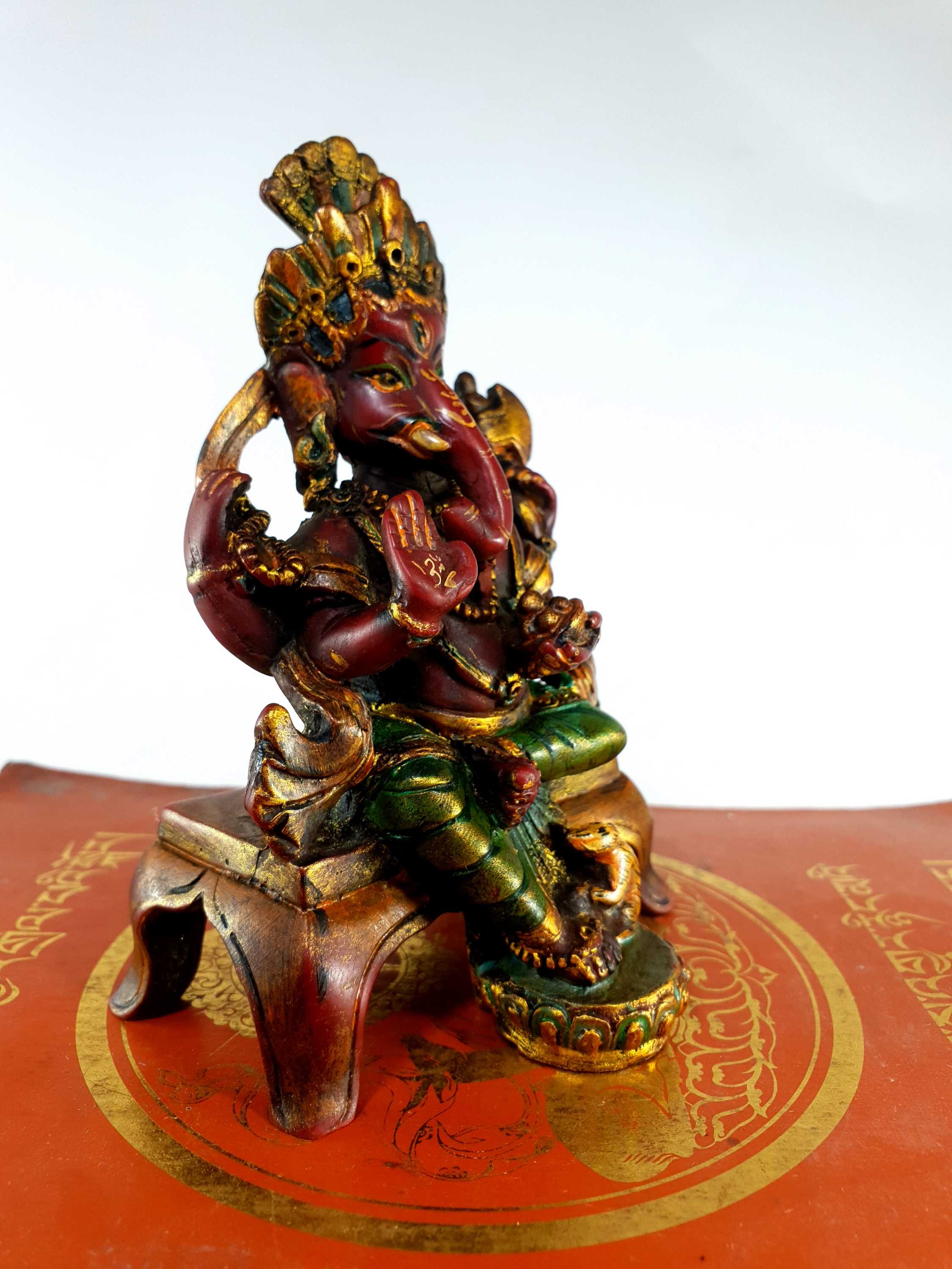 Resin Statue Of Ganesh traditional Color Painted, red And Green