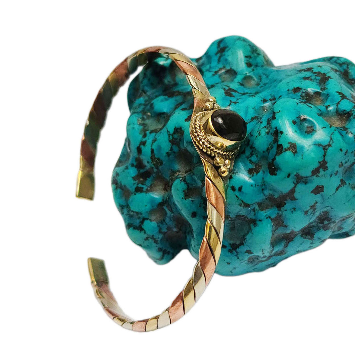 Brass Bracelet With Black [onyx] Design