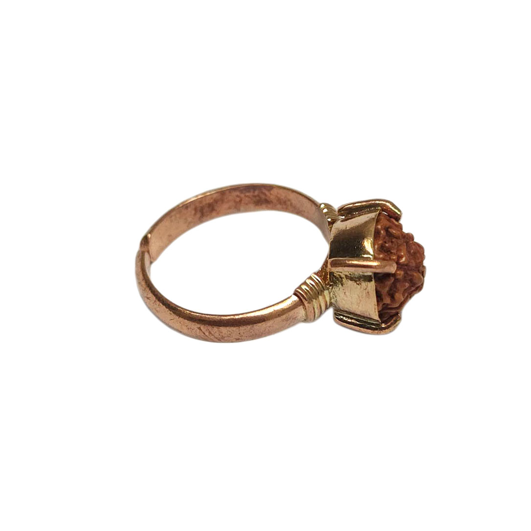 [ Metal Ring] With [....]