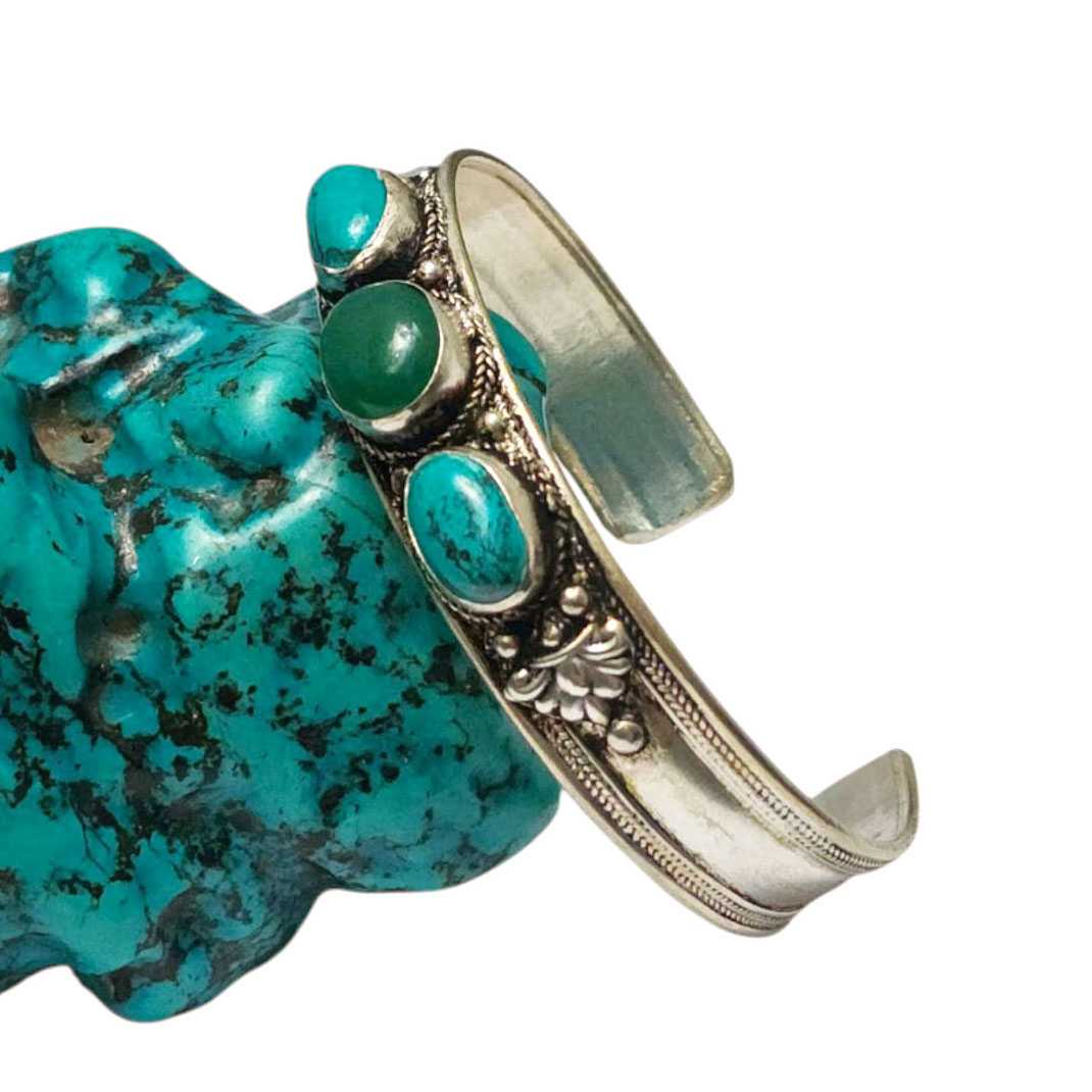 [metal Bracelet],with [stone Setting], [turquoise], [green Onyx]