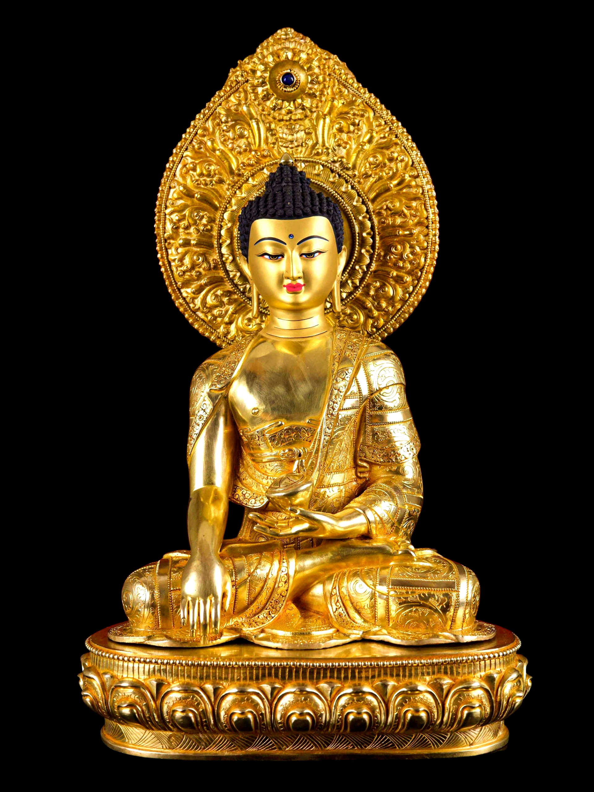 Shakyamuni Buddha With Parwa