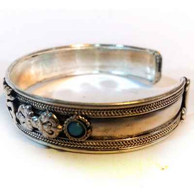 Om Mani Padme Hum Metal Bracelet