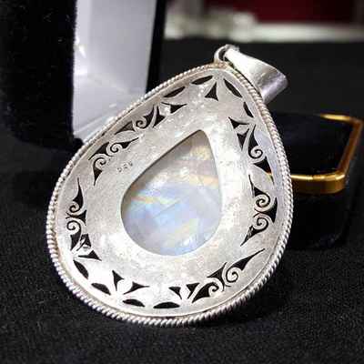 thumb1-Silver Pendant-14781