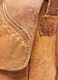 Himalayan Yak Leather [side Bag], [1 Pocket]