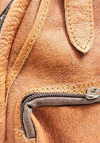 Himalayan Yak Leather [side Shoulder Bar], [2 Zip], [2 Pockets]
