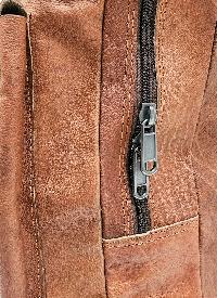 Himalayan Yak Leather [back Pack Bag], [1 Button], [1 Zip], [2 Pocket]