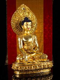 Shakyamuni Buddha With Parwa