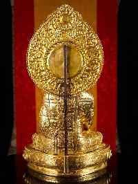 Shakyamuni Buddha With Parwa