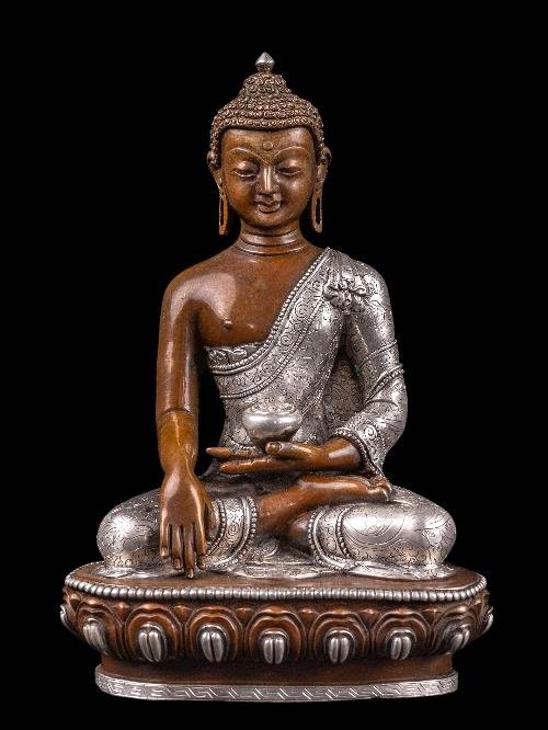  [Shakyamuni Buddha] Handmade Nepali Buddhist Statue, [Silver and Chocolate Oxidized]-37480