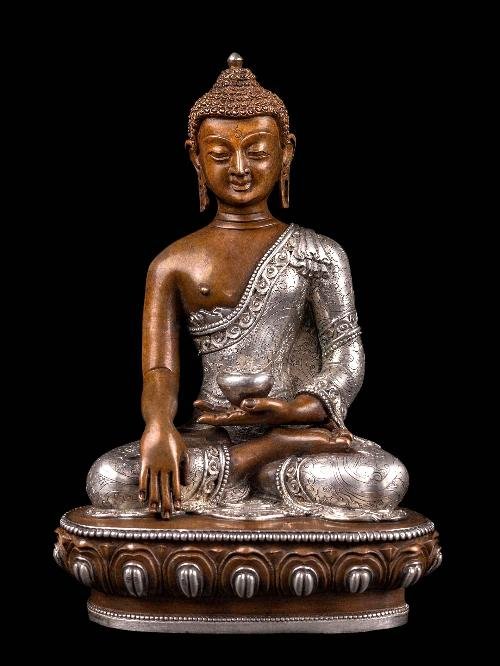  [Shakyamuni Buddha] Handmade Nepali Buddhist Statue, [Silver and Chocolate Oxidized]-37481