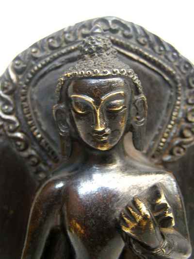 thumb1-Buddha-682
