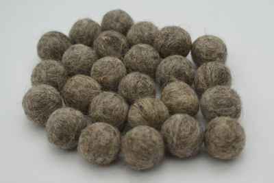 thumb1-Felt Beads-9301