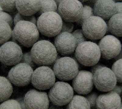 Felt Beads-9302